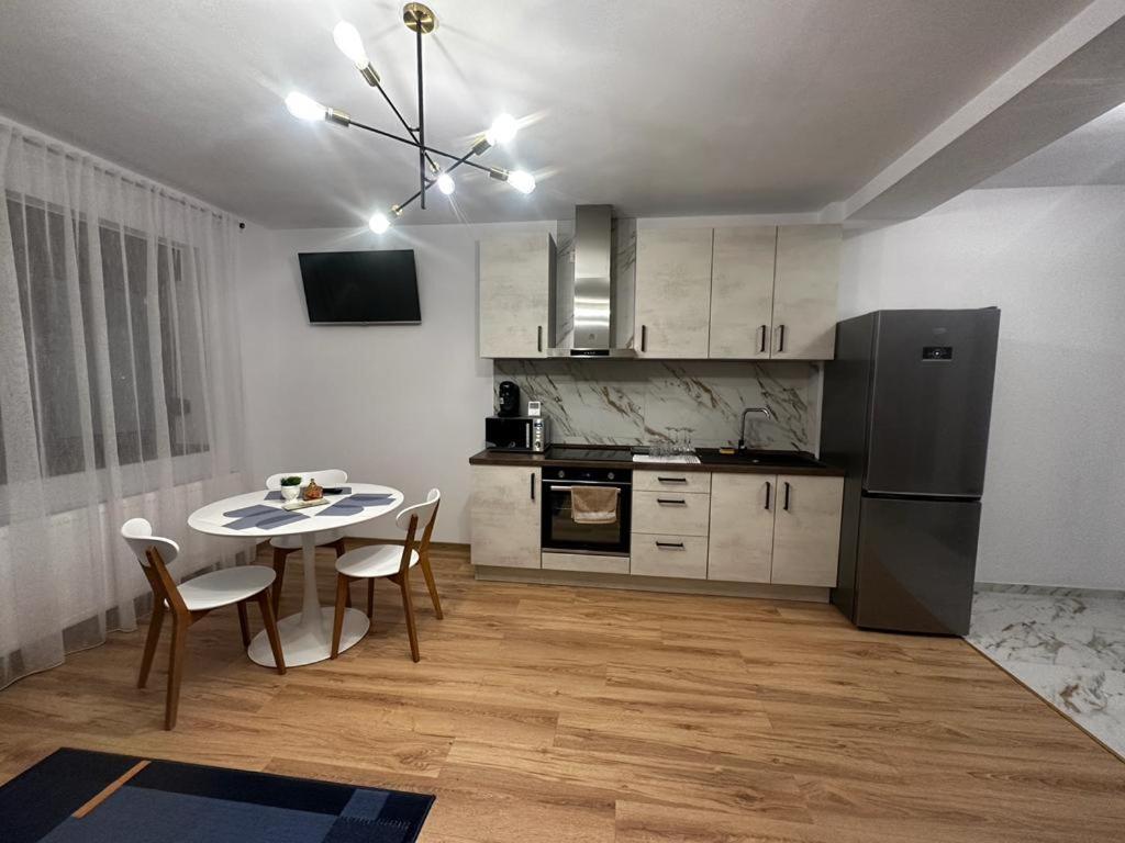 Emanuela Apartments Pecica Εξωτερικό φωτογραφία