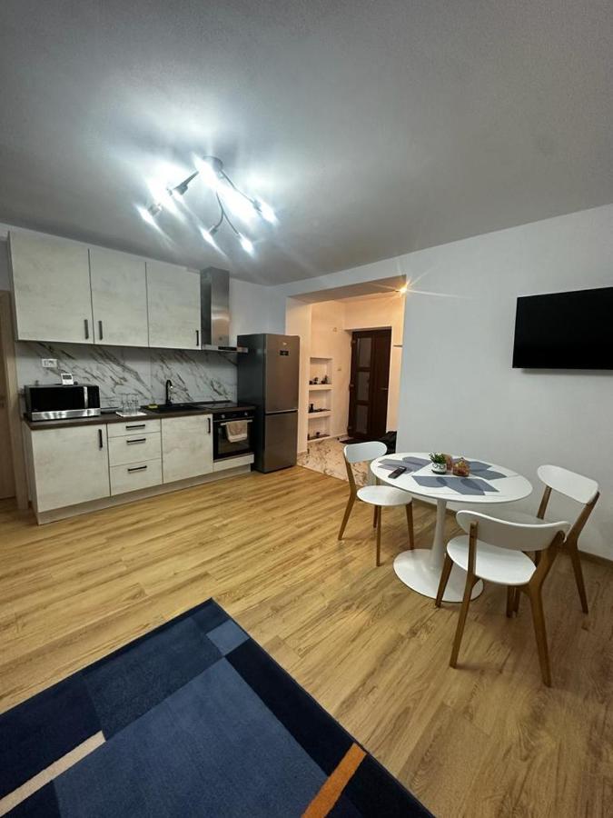 Emanuela Apartments Pecica Εξωτερικό φωτογραφία